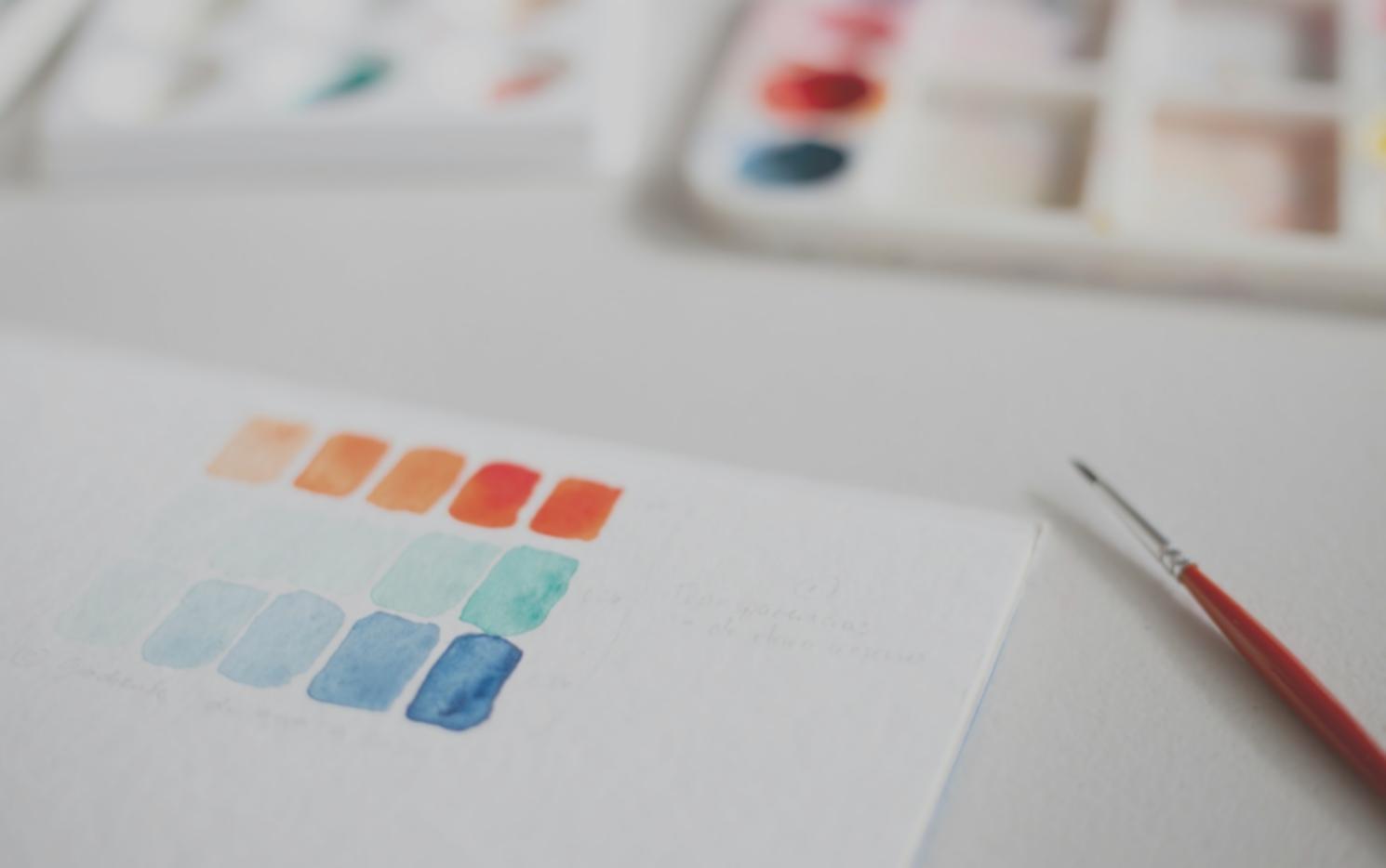 Séance de travail en atelier avec suivi personnalisé des techniques de portrait